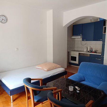 Apartmani "Radi" Baška Voda Værelse billede