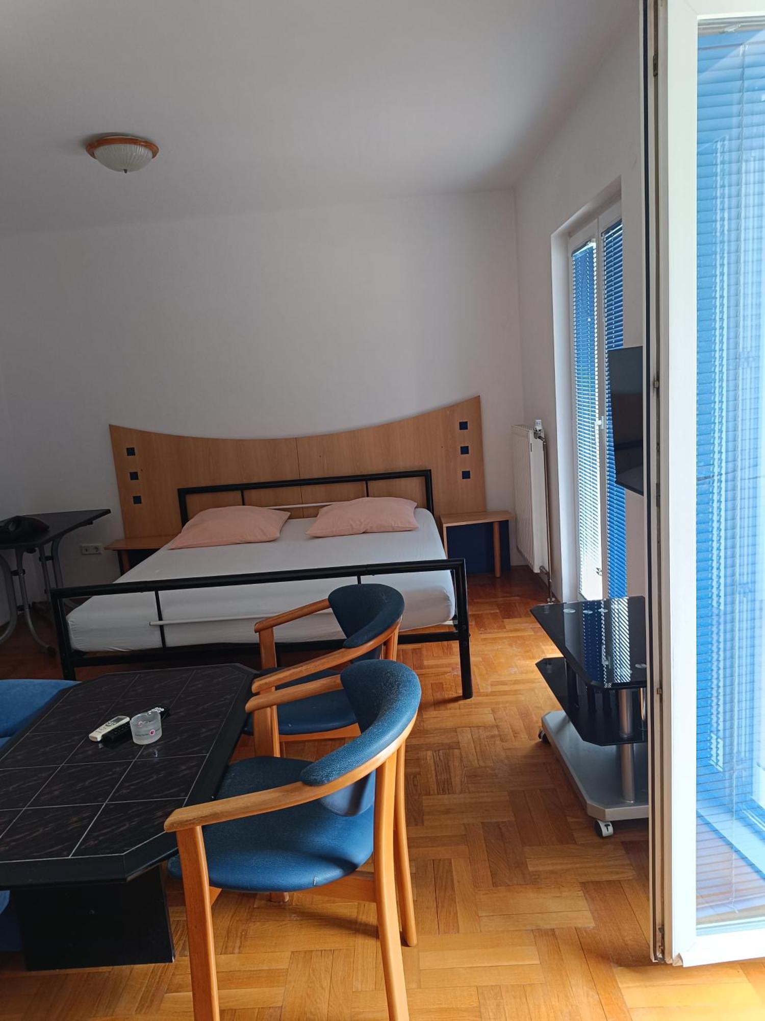 Apartmani "Radi" Baška Voda Værelse billede