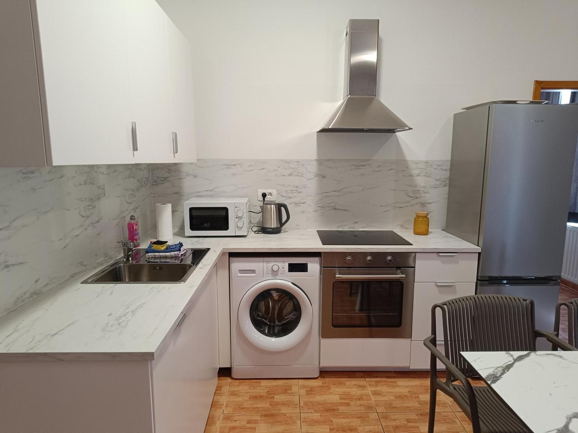 Apartmani "Radi" Baška Voda Eksteriør billede