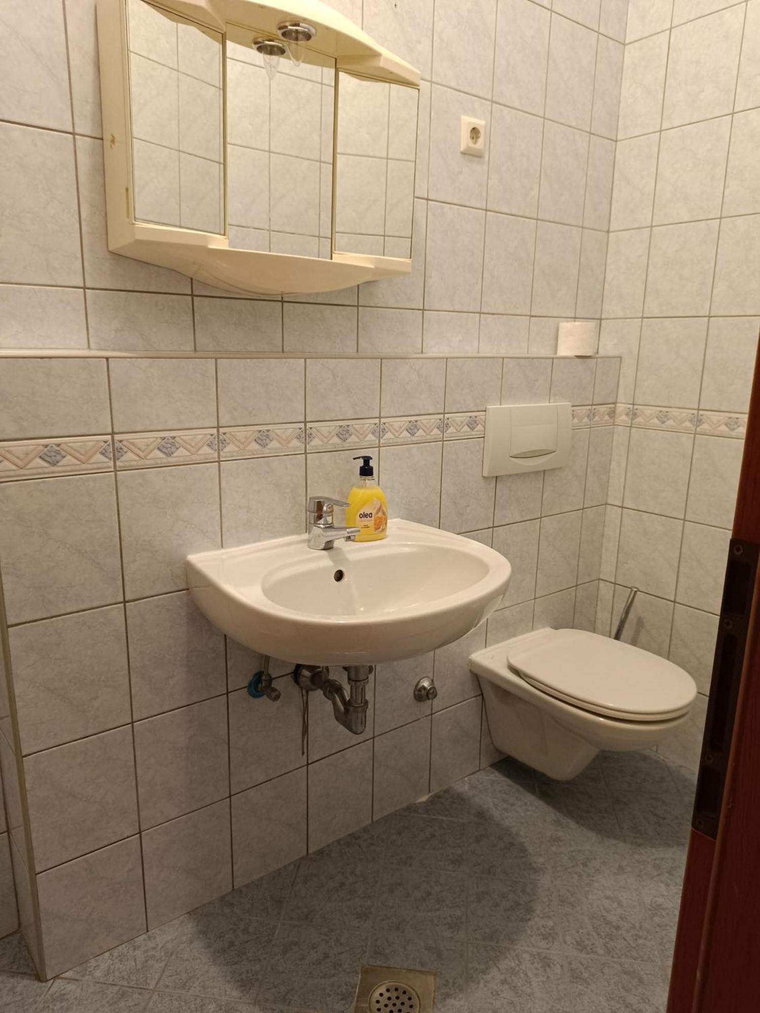 Apartmani "Radi" Baška Voda Eksteriør billede